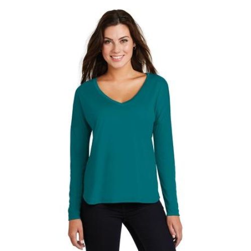 District Women’s Drapey Long Sleeve Tee